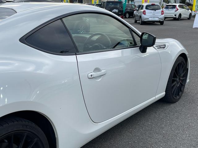 ＢＲＺ ＳＴＩ　スポーツ　６ＭＴ　ＳＤナビ　ＣＤ　ＤＶＤ　ＢＴ　フルセグ　ＵＳＢ　ＡＵＸ　ＭＳＶ　クルコン　ＬＥＤオートライト　ハーフレザー　シートヒーター　純正アルミ　ドラレコ　ステアリングスイッチ　スマートキー　ＥＴＣ（35枚目）