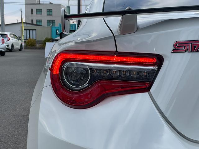 ＢＲＺ ＳＴＩ　スポーツ　６ＭＴ　ＳＤナビ　ＣＤ　ＤＶＤ　ＢＴ　フルセグ　ＵＳＢ　ＡＵＸ　ＭＳＶ　クルコン　ＬＥＤオートライト　ハーフレザー　シートヒーター　純正アルミ　ドラレコ　ステアリングスイッチ　スマートキー　ＥＴＣ（40枚目）