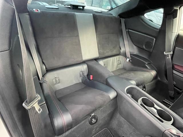 ＢＲＺ ＳＴＩ　スポーツ　６ＭＴ　ＳＤナビ　ＣＤ　ＤＶＤ　ＢＴ　フルセグ　ＵＳＢ　ＡＵＸ　ＭＳＶ　クルコン　ＬＥＤオートライト　ハーフレザー　シートヒーター　純正アルミ　ドラレコ　ステアリングスイッチ　スマートキー　ＥＴＣ（49枚目）