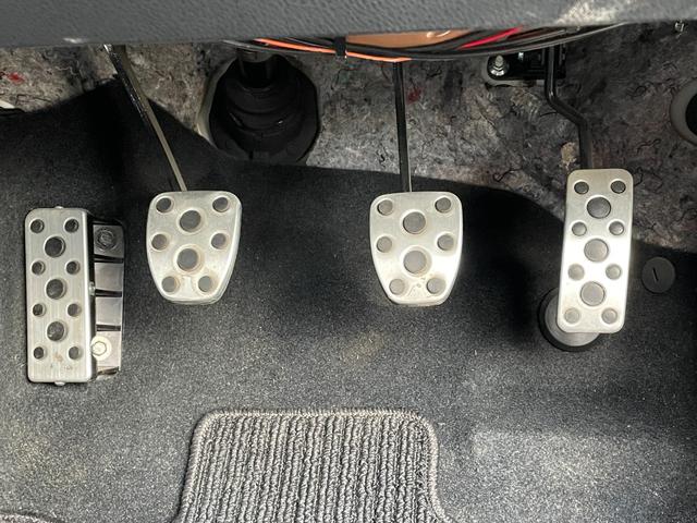 ＢＲＺ ＳＴＩ　スポーツ　６ＭＴ　ＳＤナビ　ＣＤ　ＤＶＤ　ＢＴ　フルセグ　ＵＳＢ　ＡＵＸ　ＭＳＶ　クルコン　ＬＥＤオートライト　ハーフレザー　シートヒーター　純正アルミ　ドラレコ　ステアリングスイッチ　スマートキー　ＥＴＣ（68枚目）