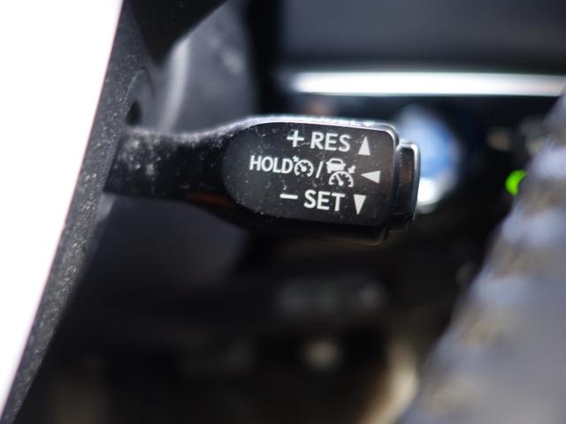 プリウス Sセーフティプラス 4WD 衝突軽減 純正SDナビ CD DVD BT フルセグ バックカメラ レーダークルーズ LEDオートライト 純正アルミ ドラレコ ステアリングスイッチ ウィンカーミラー スマートキー×2 ETC(9枚目)