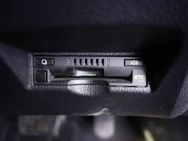 プリウス Sセーフティプラス 4WD 衝突軽減 純正SDナビ CD DVD BT フルセグ バックカメラ レーダークルーズ LEDオートライト 純正アルミ ドラレコ ステアリングスイッチ ウィンカーミラー スマートキー×2 ETC(10枚目)