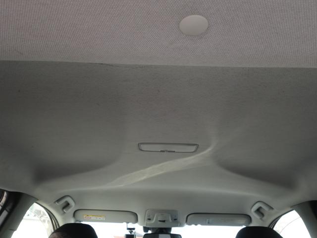 プリウス Sセーフティプラス 4WD 衝突軽減 純正SDナビ CD DVD BT フルセグ バックカメラ レーダークルーズ LEDオートライト 純正アルミ ドラレコ ステアリングスイッチ ウィンカーミラー スマートキー×2 ETC(15枚目)