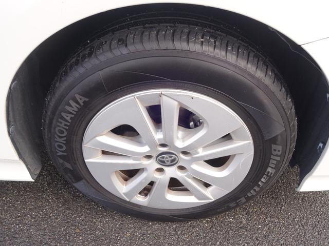 プリウス Sセーフティプラス 4WD 衝突軽減 純正SDナビ CD DVD BT フルセグ バックカメラ レーダークルーズ LEDオートライト 純正アルミ ドラレコ ステアリングスイッチ ウィンカーミラー スマートキー×2 ETC(44枚目)