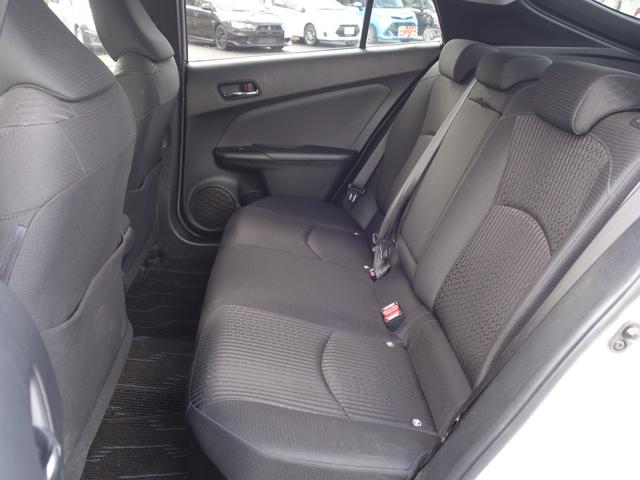 プリウス Sセーフティプラス 4WD 衝突軽減 純正SDナビ CD DVD BT フルセグ バックカメラ レーダークルーズ LEDオートライト 純正アルミ ドラレコ ステアリングスイッチ ウィンカーミラー スマートキー×2 ETC(50枚目)