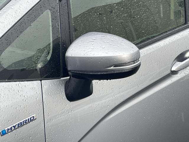 フィットハイブリッド F 4WD ホンダセンシング メモリナビ CD USB AUX レーダークルーズ ワイパーデアイサー アイドリングストップ 電動格納ウィンカーミラー フロアマット ドアバイザ― スマートキー ETC(32枚目)