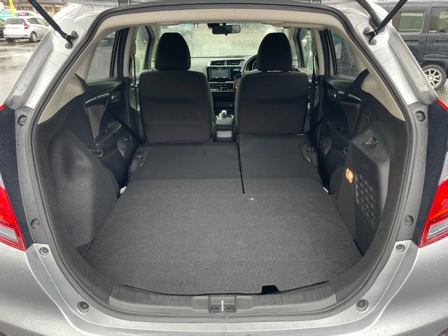 フィットハイブリッド F 4WD ホンダセンシング メモリナビ CD USB AUX レーダークルーズ ワイパーデアイサー アイドリングストップ 電動格納ウィンカーミラー フロアマット ドアバイザ― スマートキー ETC(44枚目)