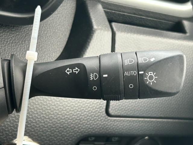 ルーミー カスタムG-T ワンオーナー 衝突軽減 両側パワースライド 純正ナビ CD DVD SD BT フルセグ バックカメラ ステアスイッチ レーダークルーズ ETC ドラレコ 純正アルミホイール LEDライト フォグ(54枚目)