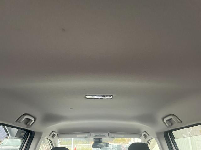 シエンタ G 4WD 衝突軽減システム 純正SDナビ CD BT フルセグ USB バックカメラ 両側パワースライドドア オートハイビーム レーンキープアシスト コーナーセンサー 純正フロアマット 電動格納ミラー(15枚目)