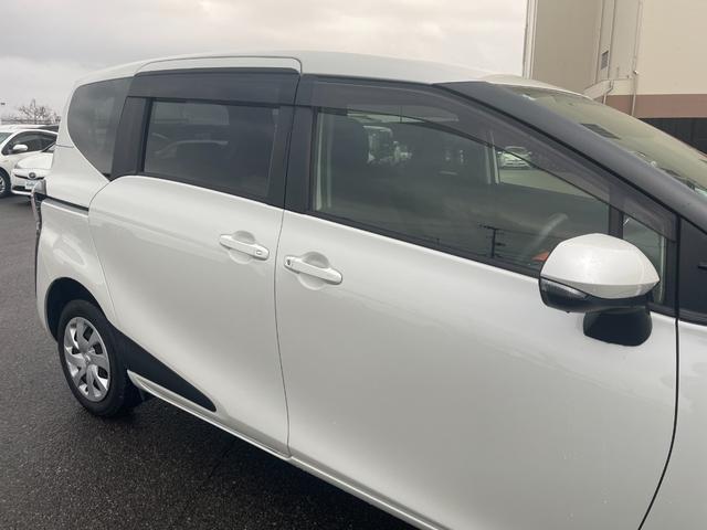 シエンタ G 4WD 衝突軽減システム 純正SDナビ CD BT フルセグ USB バックカメラ 両側パワースライドドア オートハイビーム レーンキープアシスト コーナーセンサー 純正フロアマット 電動格納ミラー(33枚目)