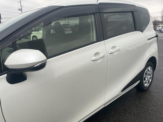 シエンタ G 4WD 衝突軽減システム 純正SDナビ CD BT フルセグ USB バックカメラ 両側パワースライドドア オートハイビーム レーンキープアシスト コーナーセンサー 純正フロアマット 電動格納ミラー(34枚目)