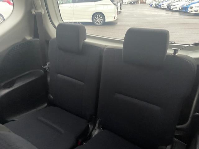 シエンタ G 4WD 衝突軽減システム 純正SDナビ CD BT フルセグ USB バックカメラ 両側パワースライドドア オートハイビーム レーンキープアシスト コーナーセンサー 純正フロアマット 電動格納ミラー(46枚目)