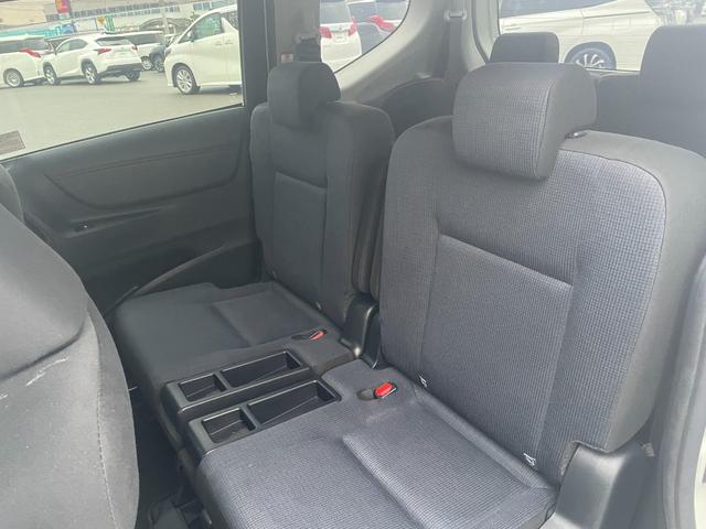 シエンタ G 4WD 衝突軽減システム 純正SDナビ CD BT フルセグ USB バックカメラ 両側パワースライドドア オートハイビーム レーンキープアシスト コーナーセンサー 純正フロアマット 電動格納ミラー(48枚目)