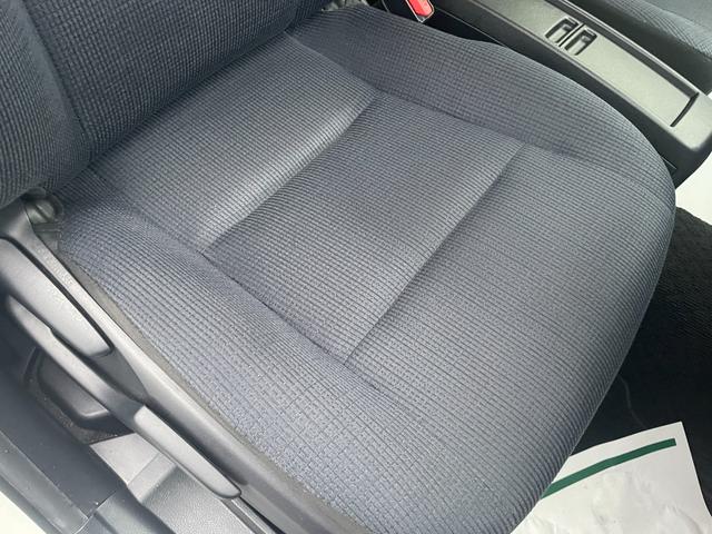 シエンタ G 4WD 衝突軽減システム 純正SDナビ CD BT フルセグ USB バックカメラ 両側パワースライドドア オートハイビーム レーンキープアシスト コーナーセンサー 純正フロアマット 電動格納ミラー(51枚目)