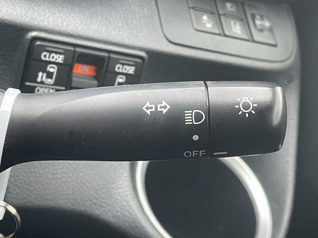 シエンタ G 4WD 衝突軽減システム 純正SDナビ CD BT フルセグ USB バックカメラ 両側パワースライドドア オートハイビーム レーンキープアシスト コーナーセンサー 純正フロアマット 電動格納ミラー(55枚目)