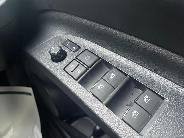 シエンタ G 4WD 衝突軽減システム 純正SDナビ CD BT フルセグ USB バックカメラ 両側パワースライドドア オートハイビーム レーンキープアシスト コーナーセンサー 純正フロアマット 電動格納ミラー(60枚目)