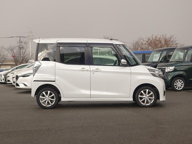 デイズルークス ハイウェイスター　ターボ　４ＷＤ　衝突軽減　全周囲カメラ　両側パワスラ　ＨＩＤオートライト　シートヒーター　アイドリングストップ　ステアリングスイッチ　ターボ　ウィンカーミラー　スマートルームミラー　フォグランプ　スマートキー（19枚目）