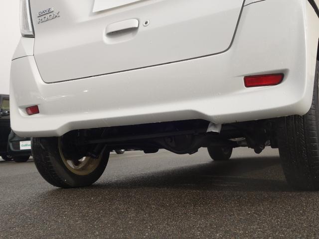 デイズルークス ハイウェイスター　ターボ　４ＷＤ　衝突軽減　全周囲カメラ　両側パワスラ　ＨＩＤオートライト　シートヒーター　アイドリングストップ　ステアリングスイッチ　ターボ　ウィンカーミラー　スマートルームミラー　フォグランプ　スマートキー（42枚目）