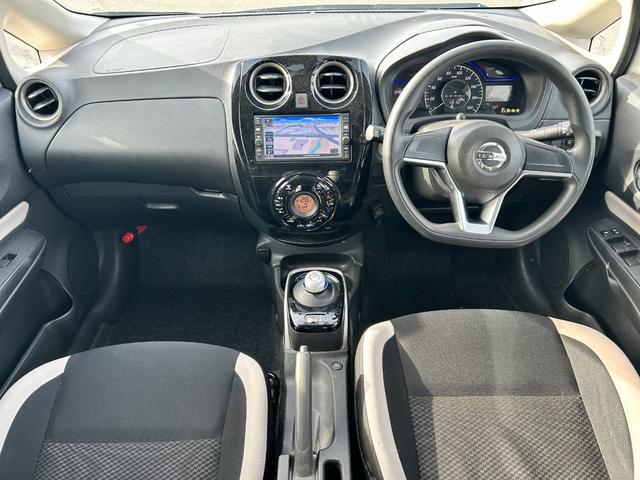 ノート ｅ－パワー　Ｘ　衝突軽減　ワンオーナー　純正メモリナビ　ＣＤ　ＢＴ　フルセグ　ＵＳＢ　ＡＵＸ　ＬＥＤオートライト　ドラレコ　アイドリングストップ　電動格納ウィンカーミラー　フォグランプ　ドアバイザ―　スマートキー×２（2枚目）