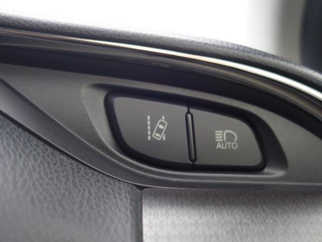 ヴィッツ ジュエラ　衝突軽減　ワンオーナー　カーオーディオ　ＣＤ　ＵＳＢ　ＡＵＸ　ＡＭ／ＦＭ　オートライト　１４インチアルミ　アイドリングストップ　電動格納ウィンカーミラー　純正フロアマット　スマートキー×２（7枚目）