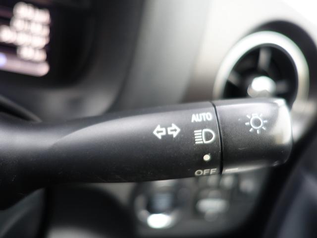 ヴィッツ ジュエラ　衝突軽減　ワンオーナー　カーオーディオ　ＣＤ　ＵＳＢ　ＡＵＸ　ＡＭ／ＦＭ　オートライト　１４インチアルミ　アイドリングストップ　電動格納ウィンカーミラー　純正フロアマット　スマートキー×２（11枚目）