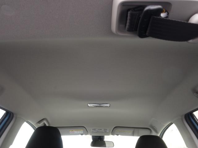 ヴィッツ ジュエラ　衝突軽減　ワンオーナー　カーオーディオ　ＣＤ　ＵＳＢ　ＡＵＸ　ＡＭ／ＦＭ　オートライト　１４インチアルミ　アイドリングストップ　電動格納ウィンカーミラー　純正フロアマット　スマートキー×２（15枚目）