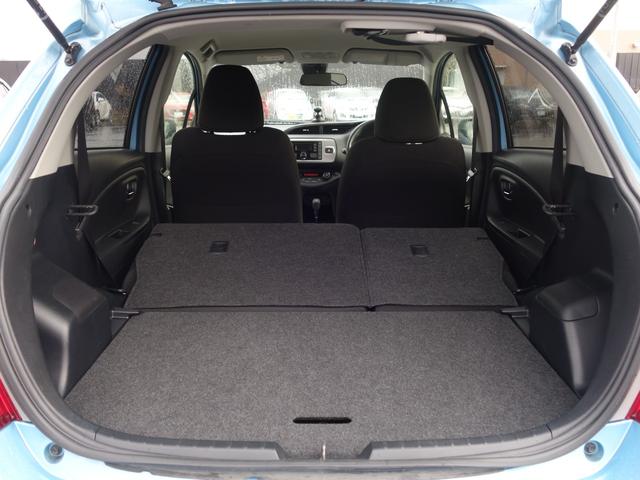 ヴィッツ ジュエラ　衝突軽減　ワンオーナー　カーオーディオ　ＣＤ　ＵＳＢ　ＡＵＸ　ＡＭ／ＦＭ　オートライト　１４インチアルミ　アイドリングストップ　電動格納ウィンカーミラー　純正フロアマット　スマートキー×２（45枚目）