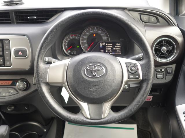 ヴィッツ ジュエラ　衝突軽減　ワンオーナー　カーオーディオ　ＣＤ　ＵＳＢ　ＡＵＸ　ＡＭ／ＦＭ　オートライト　１４インチアルミ　アイドリングストップ　電動格納ウィンカーミラー　純正フロアマット　スマートキー×２（51枚目）