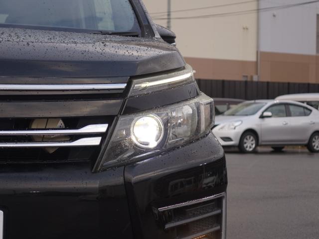 ヴォクシー ＺＳ　フリップダウン　純正ＳＤナビ　ＣＤ　ＤＶＤ　ＢＴ　フルセグ　バックカメラ　両側パワスラ　ＬＥＤオートライト　純正アルミ　ステアリングスイッチ　ＭＴモード付ＡＴ　ウィンカーミラー　スマートキー　ＥＴＣ（29枚目）