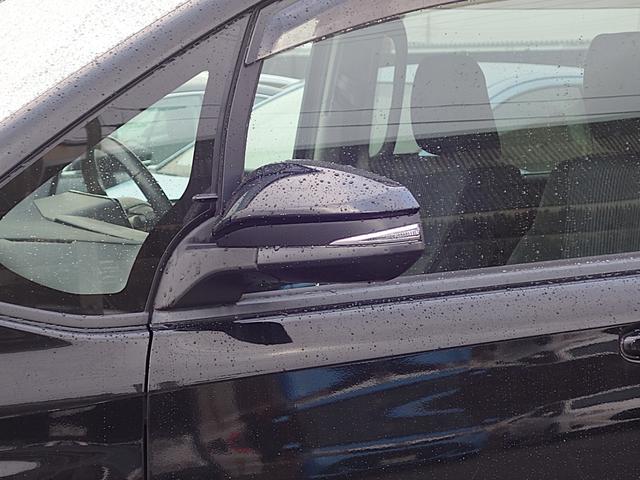 ヴォクシー ＺＳ　フリップダウン　純正ＳＤナビ　ＣＤ　ＤＶＤ　ＢＴ　フルセグ　バックカメラ　両側パワスラ　ＬＥＤオートライト　純正アルミ　ステアリングスイッチ　ＭＴモード付ＡＴ　ウィンカーミラー　スマートキー　ＥＴＣ（38枚目）