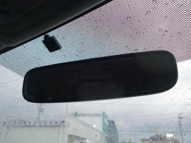 ヴォクシー ＺＳ　フリップダウン　純正ＳＤナビ　ＣＤ　ＤＶＤ　ＢＴ　フルセグ　バックカメラ　両側パワスラ　ＬＥＤオートライト　純正アルミ　ステアリングスイッチ　ＭＴモード付ＡＴ　ウィンカーミラー　スマートキー　ＥＴＣ（65枚目）