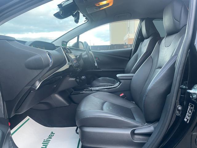 プリウス Ａプレミアム　ツーリングセレクション　衝突軽減　純正ＳＤナビ　ＣＤ　ＤＶＤ　ＢＴ　フルセグ　バックカメラ　レーダークルーズコントロール　ＬＥＤオートヘッドライト　レザーシート　シートヒーター　エアシート　ドラレコ　スマートキー　ＥＴＣ（13枚目）