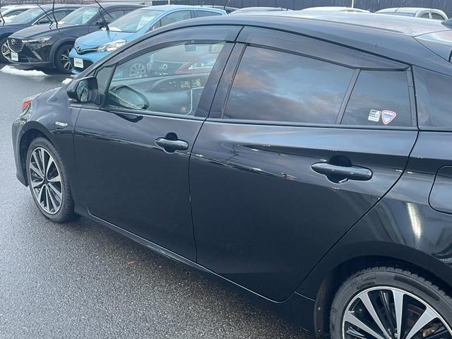 プリウス Ａプレミアム　ツーリングセレクション　衝突軽減　純正ＳＤナビ　ＣＤ　ＤＶＤ　ＢＴ　フルセグ　バックカメラ　レーダークルーズコントロール　ＬＥＤオートヘッドライト　レザーシート　シートヒーター　エアシート　ドラレコ　スマートキー　ＥＴＣ（34枚目）