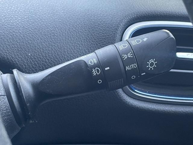 プリウス Ａプレミアム　ツーリングセレクション　衝突軽減　純正ＳＤナビ　ＣＤ　ＤＶＤ　ＢＴ　フルセグ　バックカメラ　レーダークルーズコントロール　ＬＥＤオートヘッドライト　レザーシート　シートヒーター　エアシート　ドラレコ　スマートキー　ＥＴＣ（58枚目）