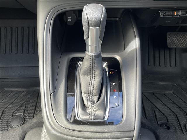 ヴェゼル e:HEV X ワンオーナー 4WD ディスプレイオーディオ CD.AM/FMラジオ.ワンセグテレビ スマートキー ETC コーナーセンサー バックカメラ クルーズコントロール追従走行有 ダウンヒルアシスト(16枚目)