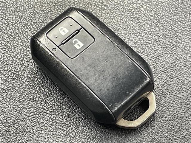 ジムニー XC ワンオーナー 4WD 社外ナビ(AM/FM/CD/DVD) レーンキープアシスト クルコン ETC LEDヘッドライト 背面タイヤ ドラレコ スマートキー 純正AW スペアキー(12枚目)