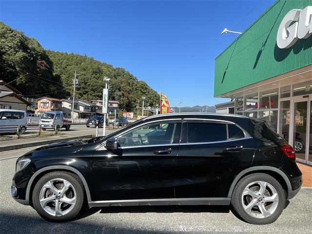 GLAクラス GLA220 4マチック 4WD 純正ナビ CD DVD Bluetooth TV シートヒーター バックカメラ ドライブレコーダー レザーシート シートヒーター ルーフレール Rクルーズコントロール スマートキー(4枚目)