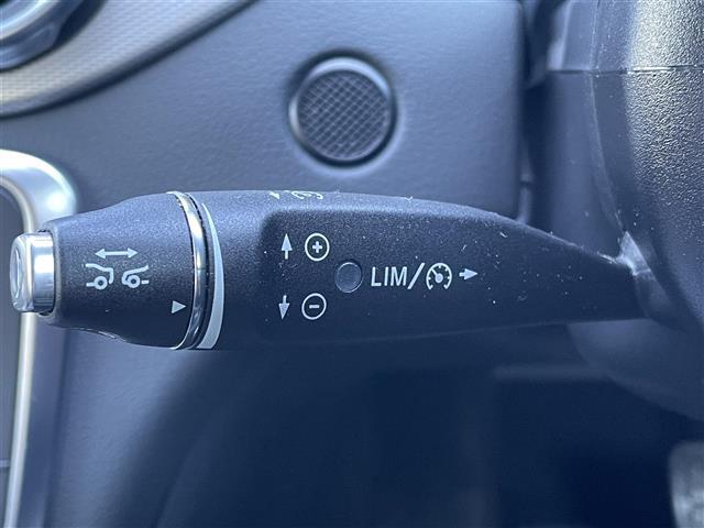 GLAクラス GLA220 4マチック 4WD 純正ナビ CD DVD Bluetooth TV シートヒーター バックカメラ ドライブレコーダー レザーシート シートヒーター ルーフレール Rクルーズコントロール スマートキー(23枚目)