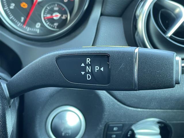 GLAクラス GLA220 4マチック 4WD 純正ナビ CD DVD Bluetooth TV シートヒーター バックカメラ ドライブレコーダー レザーシート シートヒーター ルーフレール Rクルーズコントロール スマートキー(24枚目)