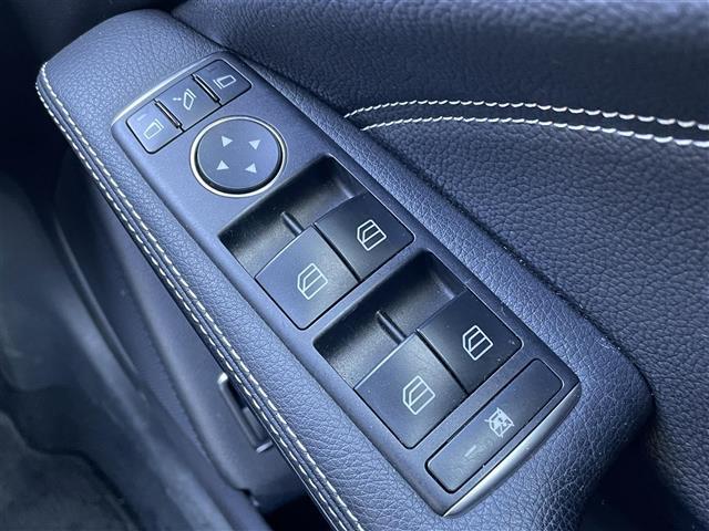 GLAクラス GLA220 4マチック 4WD 純正ナビ CD DVD Bluetooth TV シートヒーター バックカメラ ドライブレコーダー レザーシート シートヒーター ルーフレール Rクルーズコントロール スマートキー(29枚目)