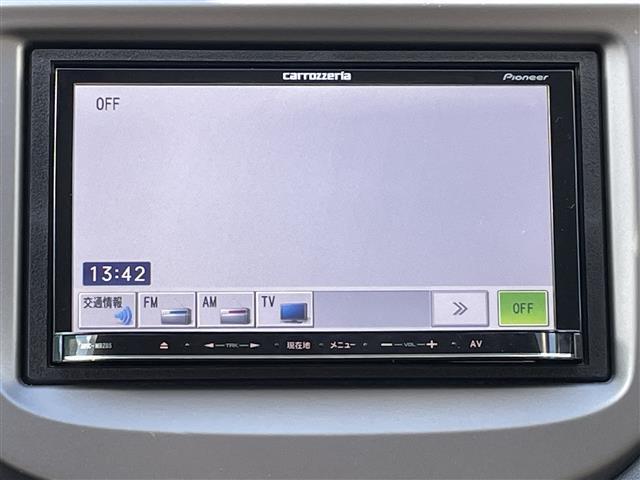 フィット Ｇ　ワンオーナー　４ＷＤ　ナビ　ＣＤ　ＡＭ　ＦＭ　バックカメラ　ＥＴＣ　盗難防止装置システム　リモコンキー　ＡＢＳ　ハロゲンヘッドライト　保証書　取扱説明書（14枚目）