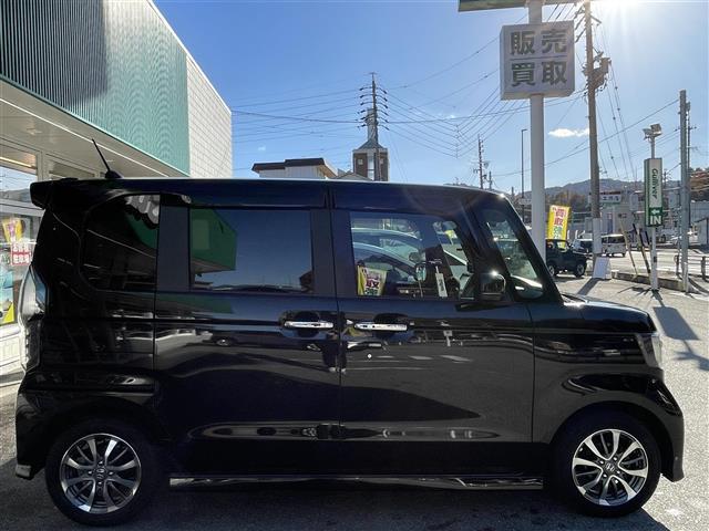 Ｎ－ＢＯＸカスタム Ｌ　ワンオーナー　両側パワースライドドア　純正ナビ　バックカメラ　ドライブレコーダー　ベンチシート　シートヒーター　コーナーセンサー　純正アルミホイール　純正フロアマット　クルーズコントロール（7枚目）