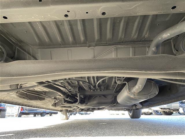 Ｎ－ＢＯＸカスタム Ｌ　ワンオーナー　両側パワースライドドア　純正ナビ　バックカメラ　ドライブレコーダー　ベンチシート　シートヒーター　コーナーセンサー　純正アルミホイール　純正フロアマット　クルーズコントロール（11枚目）