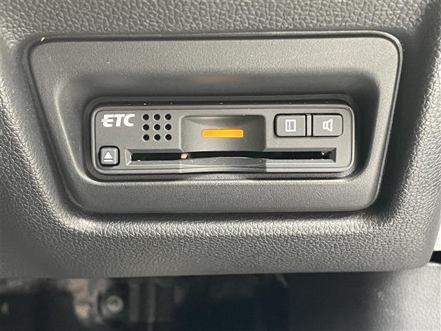 ステップワゴンスパーダ スパーダ・クールスピリット　ホンダセンシング　ワンオーナー／フリップダウンモニター／４ＷＤ／純正ナビ／フルセグＴＶ．ＤＶＤ．ＢＴ／シートヒーター／両側パワースライドドア／ハーフレザーシート／ホンダセンシング／全方位カメラ／パドルシフト／純正ＡＷ（30枚目）