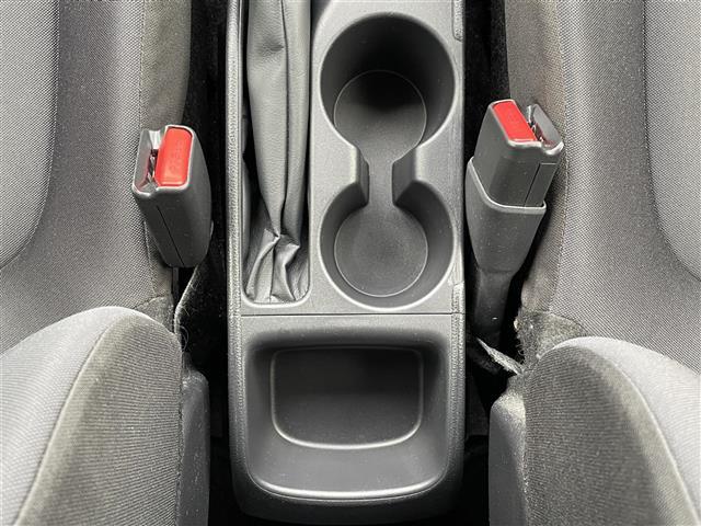 ヤリス ハイブリッドG ワンオーナー ディスプレイオーディオ Bluetooth バックカメラ ドライブレコーダー ETC 純正フロアマット LEDオートライト クルーズコントロール 横滑り防止装置 レーンキープアシスト(21枚目)