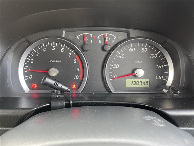 ジムニー ＸＧ　４ＷＤ　背面タイヤ　ディスプレイオーディオ　Ｂｌｕｅｔｏｏｔｈ　ＣＤ　ＤＶＤ　ＡＭ　ＦＭ　ＡＵＸ　ｉＰｏｄ　バックカメラ　ＥＴＣ　リモコンキー　純正フロアマット　社外ドリンクホルダー　取扱説明書（19枚目）