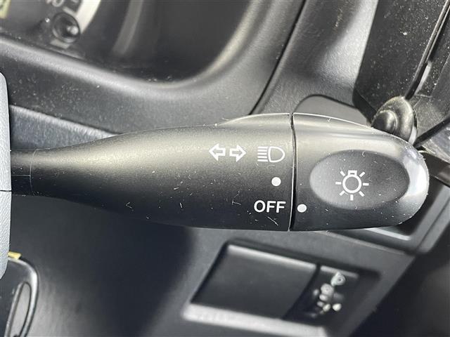 ジムニー ＸＧ　４ＷＤ　背面タイヤ　ディスプレイオーディオ　Ｂｌｕｅｔｏｏｔｈ　ＣＤ　ＤＶＤ　ＡＭ　ＦＭ　ＡＵＸ　ｉＰｏｄ　バックカメラ　ＥＴＣ　リモコンキー　純正フロアマット　社外ドリンクホルダー　取扱説明書（21枚目）