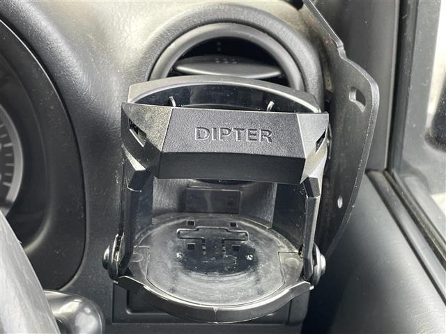 ジムニー ＸＧ　４ＷＤ　背面タイヤ　ディスプレイオーディオ　Ｂｌｕｅｔｏｏｔｈ　ＣＤ　ＤＶＤ　ＡＭ　ＦＭ　ＡＵＸ　ｉＰｏｄ　バックカメラ　ＥＴＣ　リモコンキー　純正フロアマット　社外ドリンクホルダー　取扱説明書（24枚目）