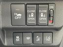 ハイブリッドＧ・ホンダセンシング　ワンオーナー　４ＷＤ　スマートキー　純正ナビ　Ｂｌｕｅｔｏｏｔｈ．ＣＤ．ＡＭ／ＦＭ　フルセグＴＶ　ホンダセンシング　ハーフレザーシート　シートヒーター　ＥＴＣ　両側パワースライドドア　バックカメラ（29枚目）