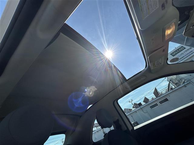 ５００Ｃ 　電動ソフトトップ／社外ナビ／フルセグ／ＵＳＢ／ＡＵＸ／社外ＥＴＣ／ステアリングスイッチ／ハロゲンヘッドライト／ＬＥＤデイランプ／純正１５インチＡＷ／純正フロアマット／リモコンキー取扱説明書／保証書（24枚目）